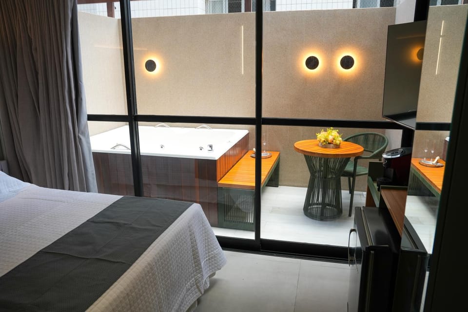 Hot Tub, Balcony/Terrace