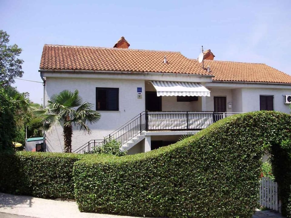 Property building, Summer