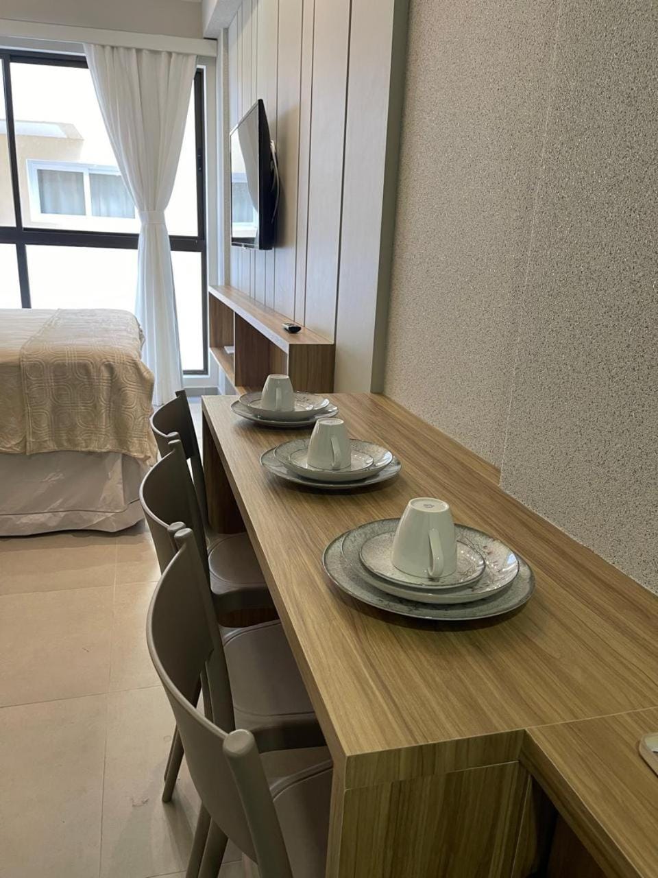Photo of the whole room, Dining area