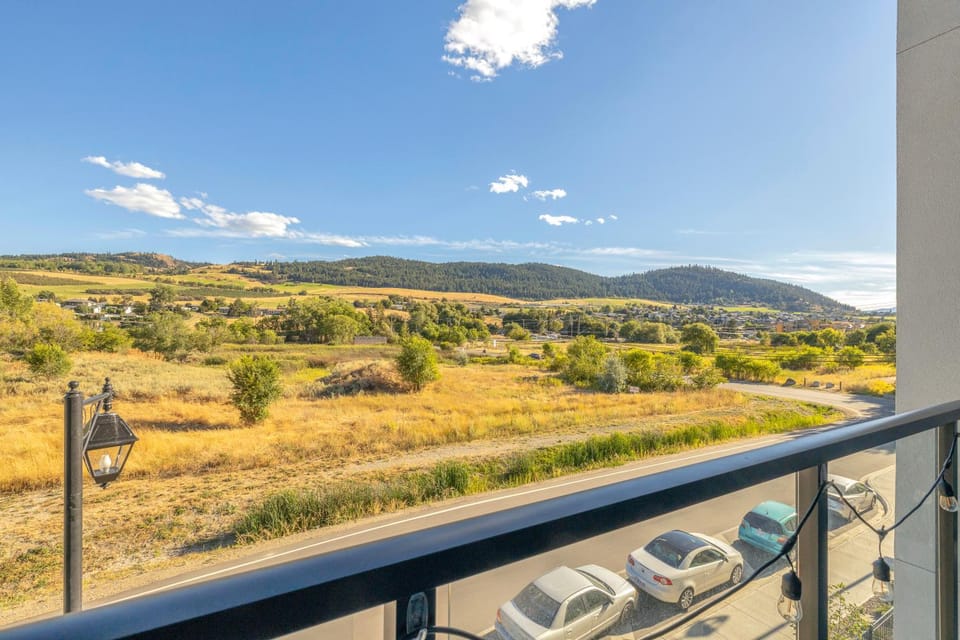 Natural landscape, View (from property/room), Mountain view