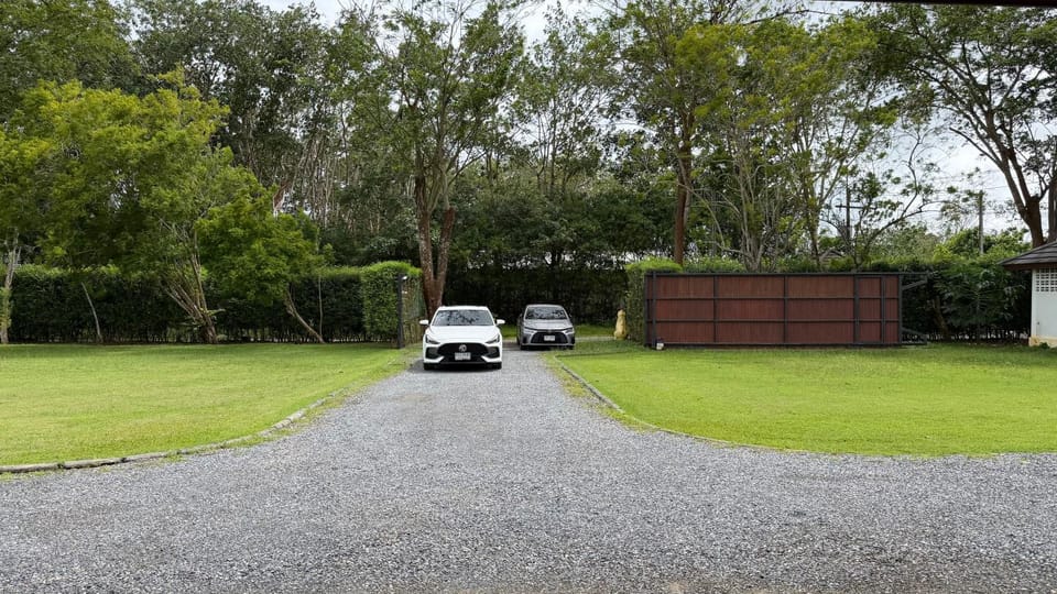 The Majestic Estate - 6 Bedroom Private Villa Villa in Pa Klok