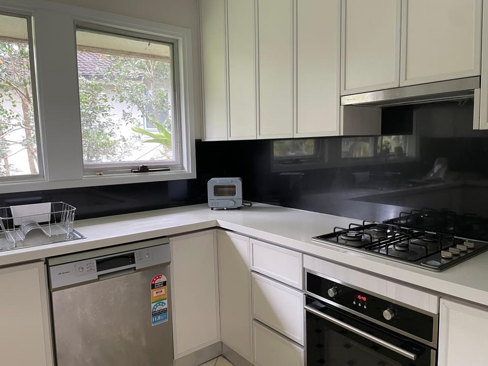 Kitchen or kitchenette, Communal kitchen