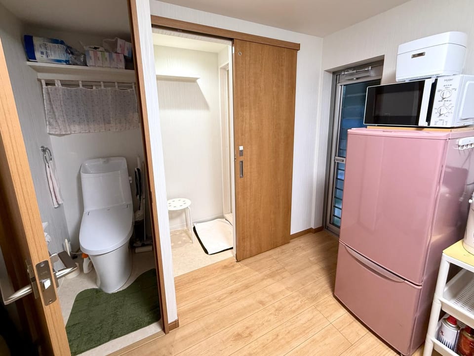 Toilet, Bathroom