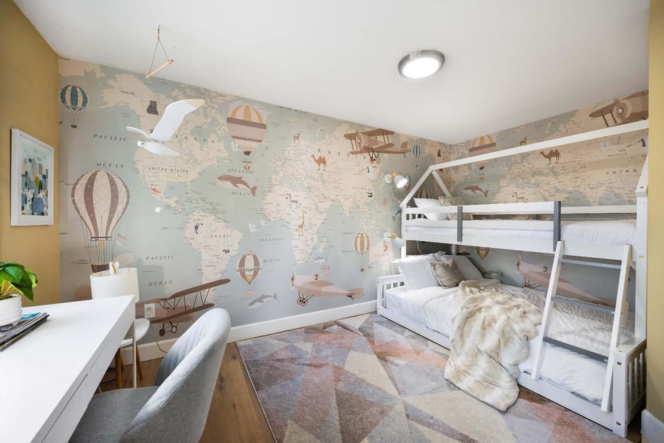 Queen Anne 3BR Walk to SPU & Fremont Market House in Queen Anne