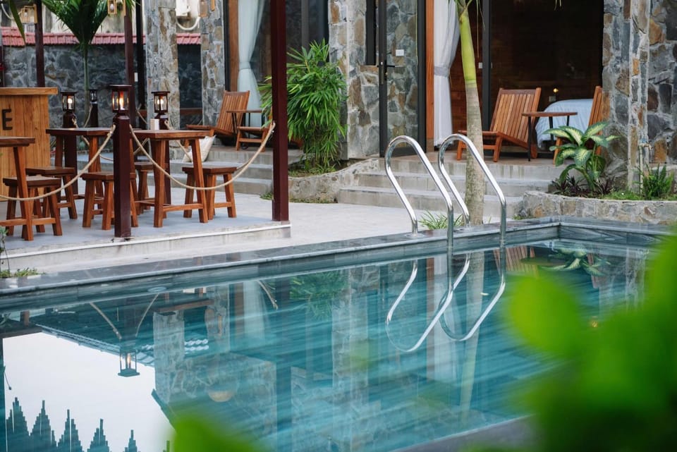 Swimming pool, Swimming pool