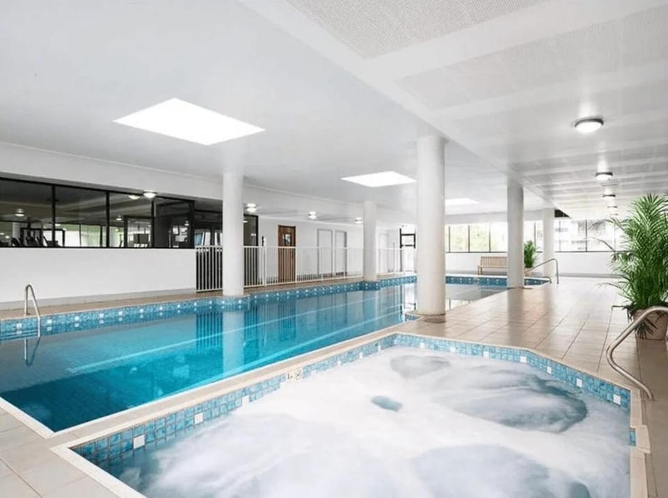 Modern 2BR Apt with Parking Walk to ICC & CBD & Darling Harbour & Chinatown Apartment in Sydney
