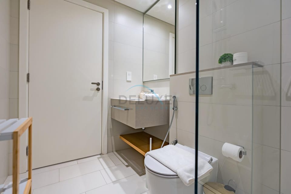 Toilet, bidet