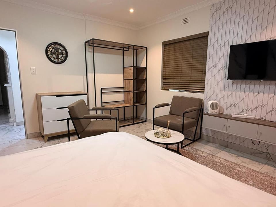 The Benjamin Guest House Bed and Breakfast in Gauteng