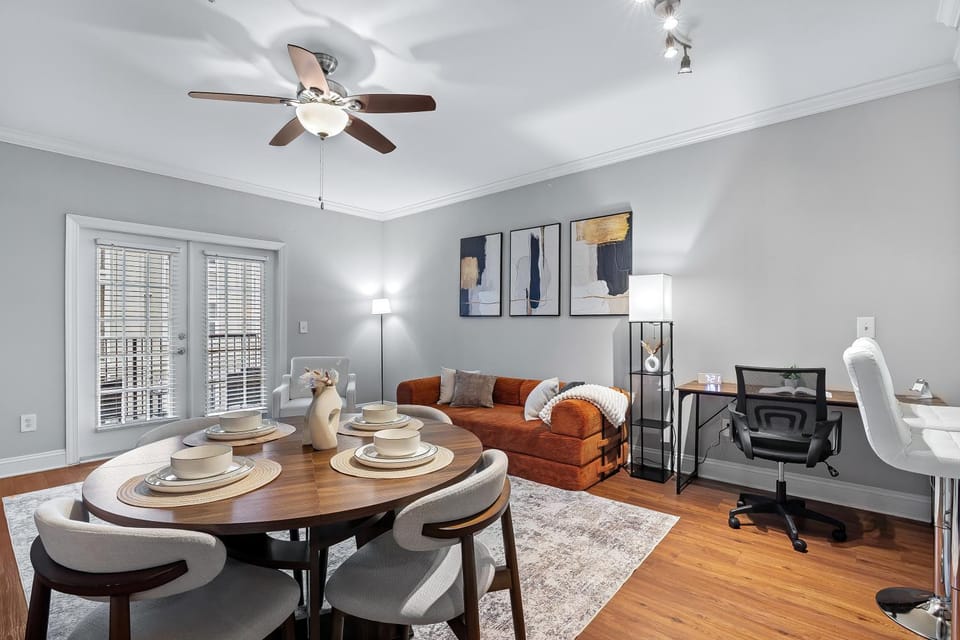 Living room, Seating area, Dining area