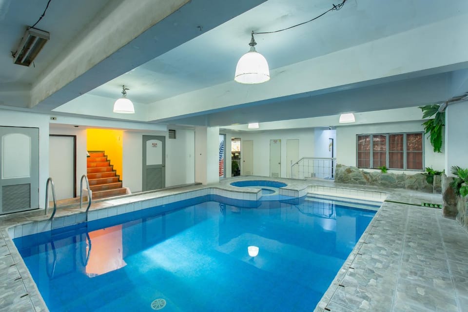 Pool view, Swimming pool
