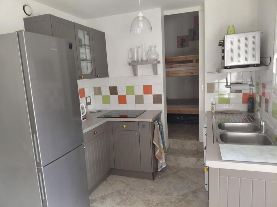 Appartement 4 pièces dans une petite résidence calme, climatisation et piscine Apartment in Oletta