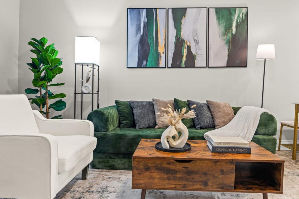 Living room, Seating area