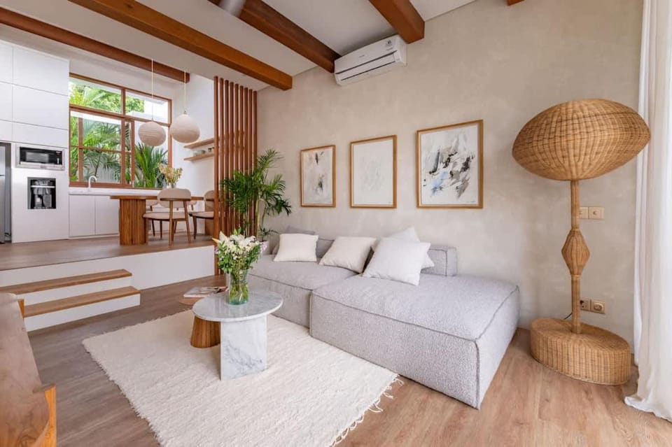 Villa KIRA - Romantic Villa 5 min to the Beach Villa in North Kuta