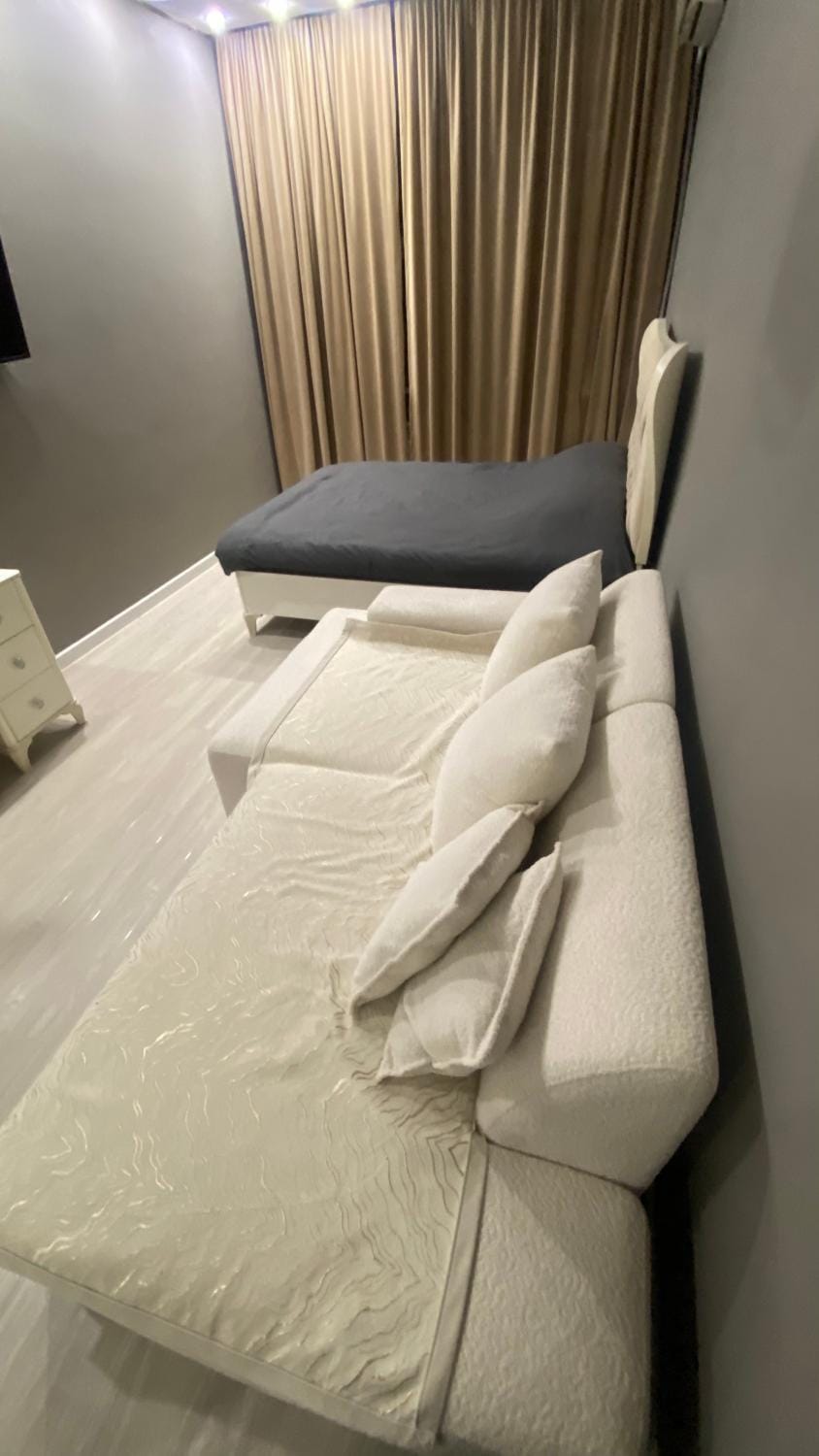 Bed, Living room, Seating area, Bedroom