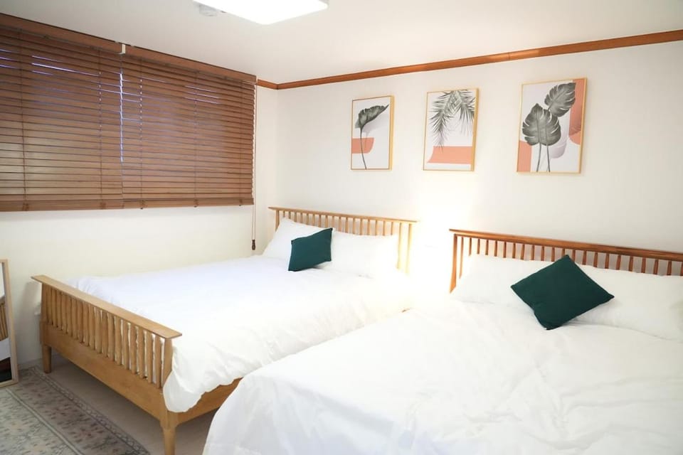 건대 성수 인접 넓은 3룸 최대8인 Kspo 롯데월드 이동편리 아차산역 4분 Villa in Seoul