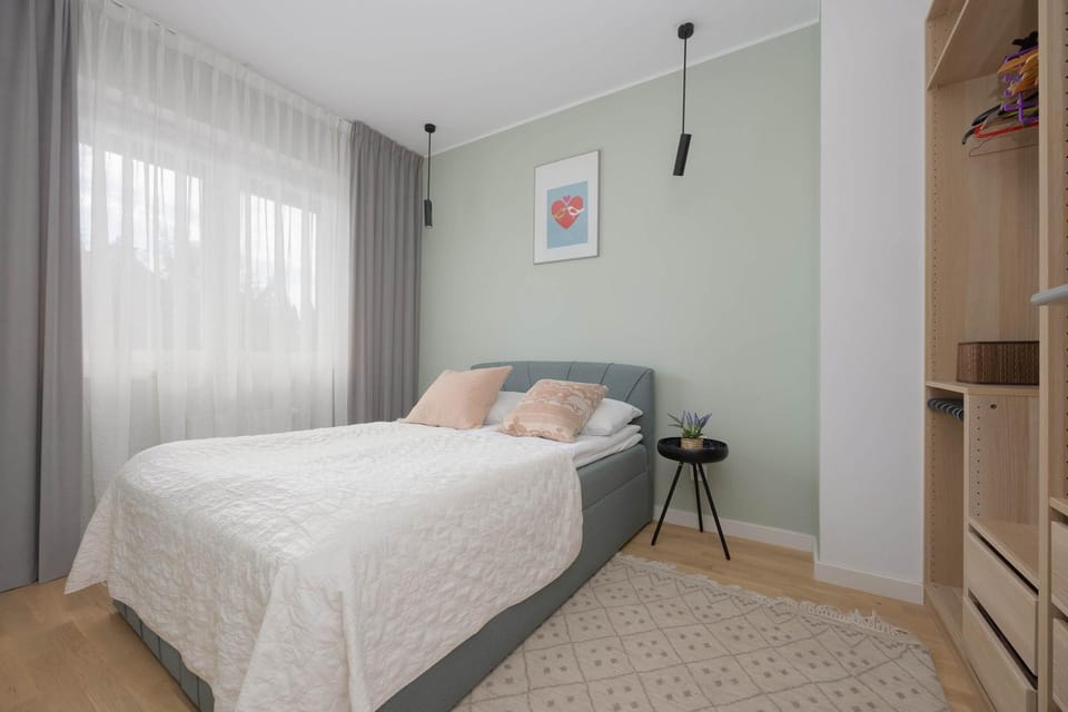 Bed, Photo of the whole room, Bedroom, wardrobe