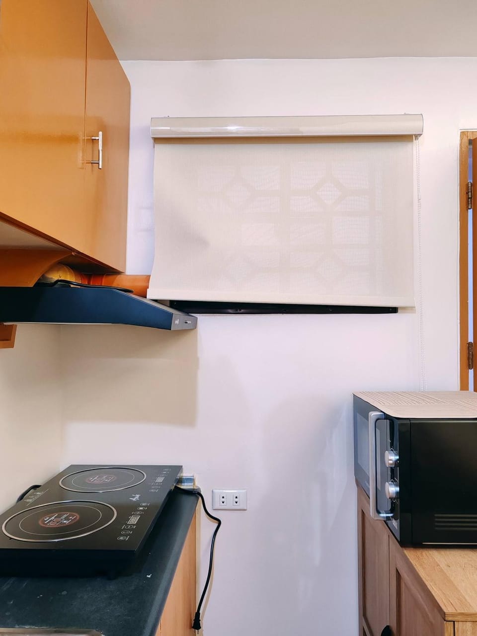 microwave, oven, kitchen