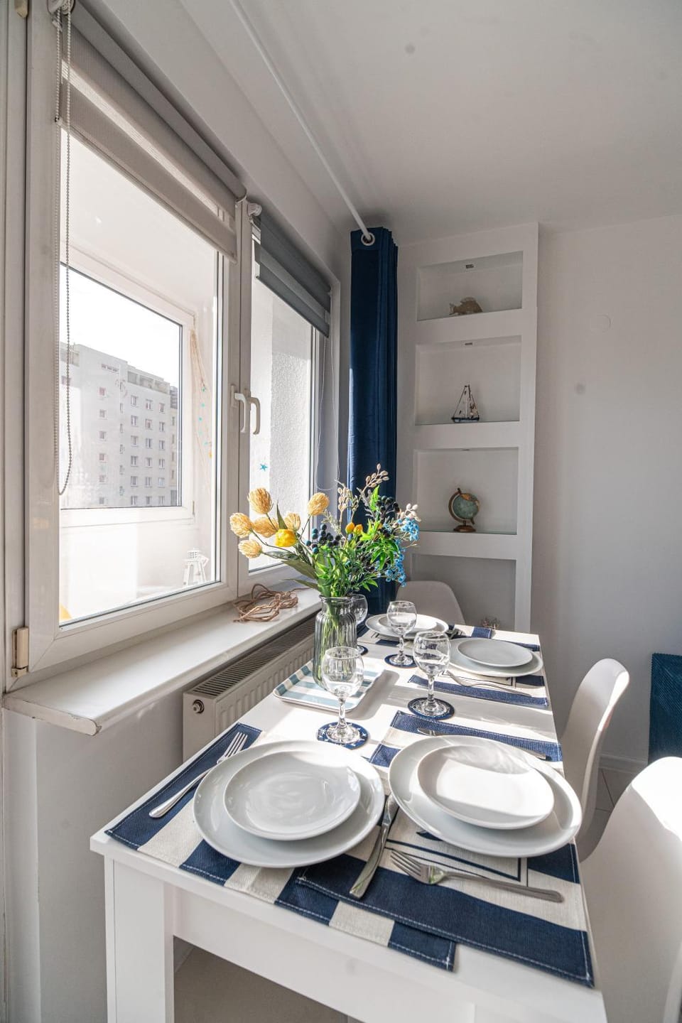 Dining area, heating