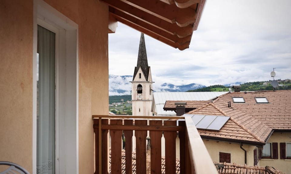 Natural landscape, Balcony/Terrace, Mountain view
