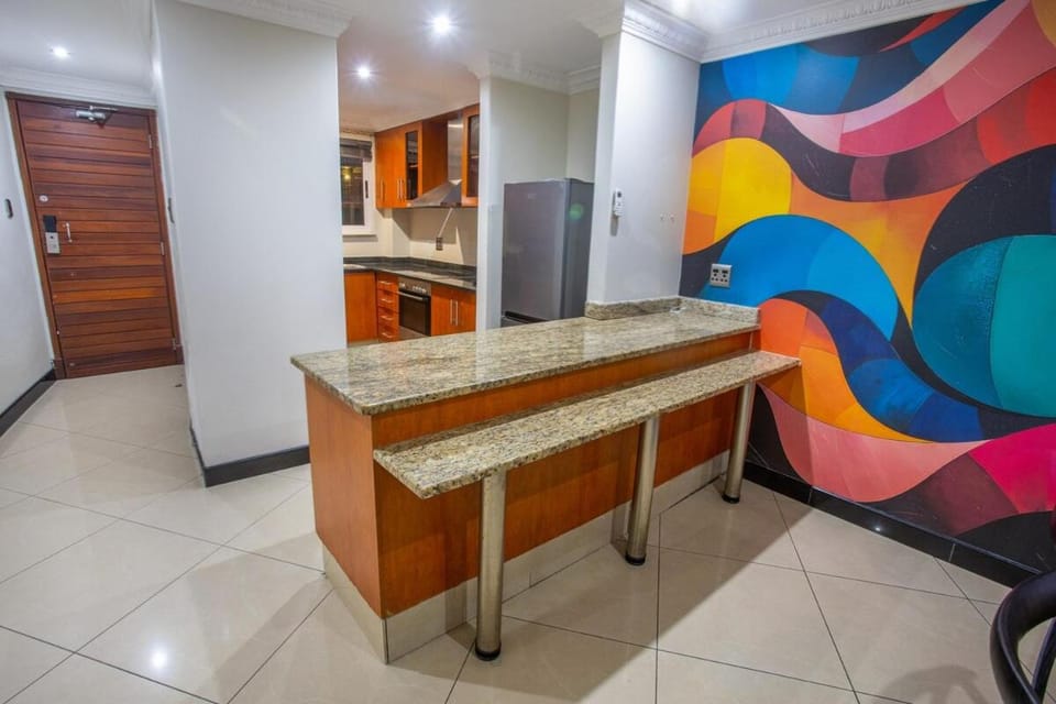 Stay at The Point - Soulful Savannah Apartment in Durban