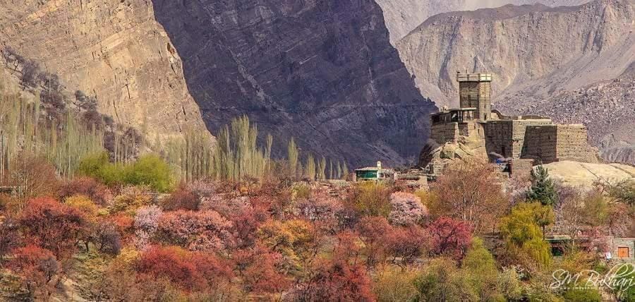 Burj-e-Alam Hotel Hotel in Pakistan
