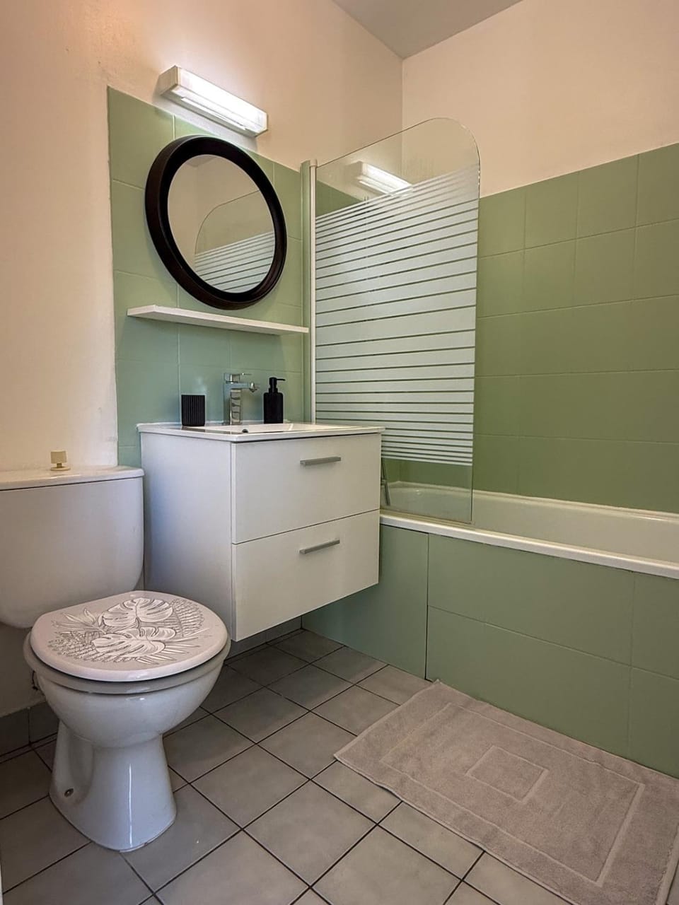 Studio avec jardin et parking Apartment in Chartres