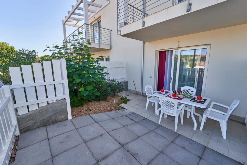 Patio, Garden, Garden view