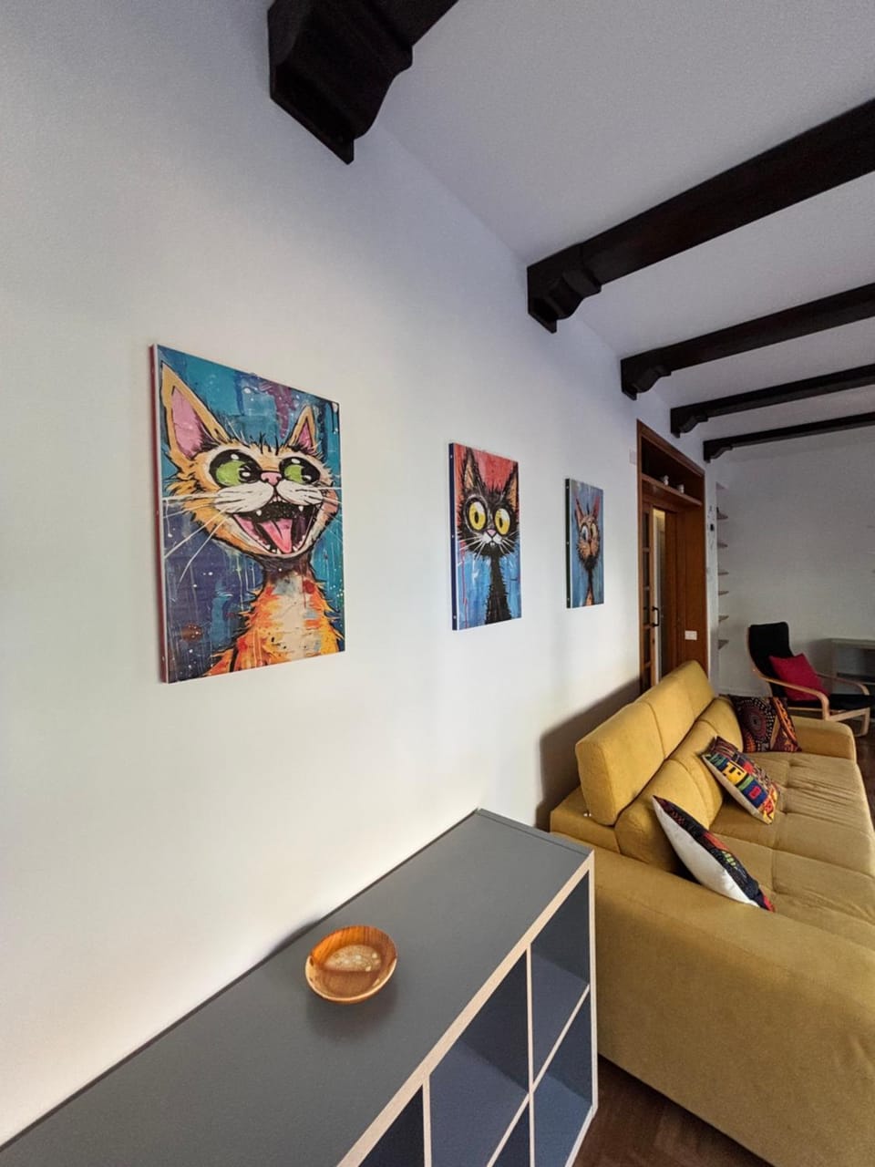 Living room, Decorative detail, Seating area