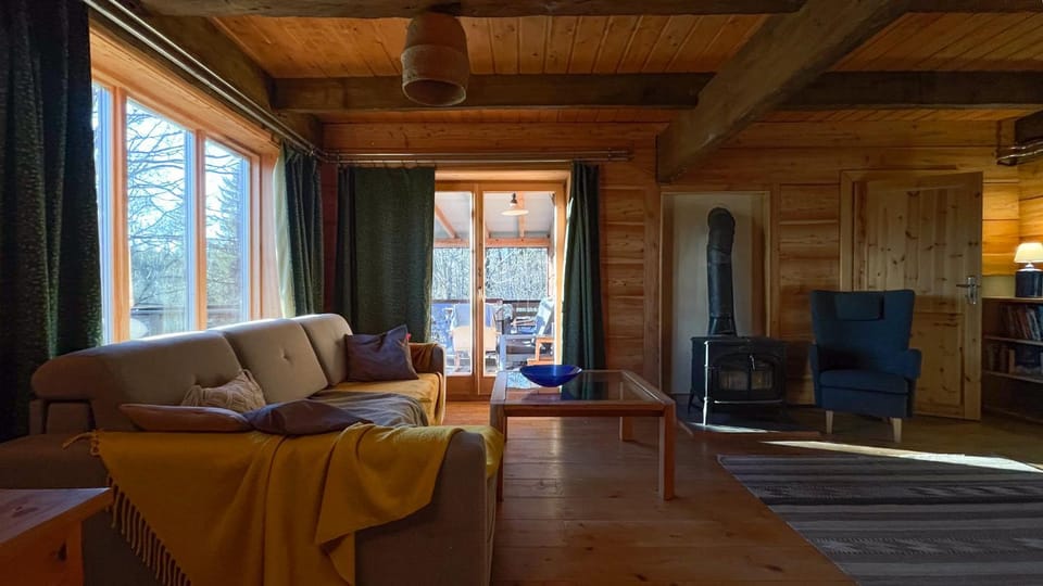 Living room, Seating area, fireplace