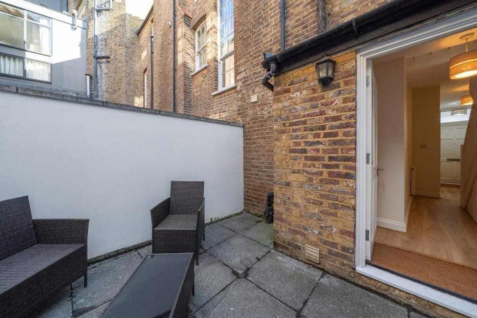 Beautiful Victorian Townhouse House in London Borough of Southwark