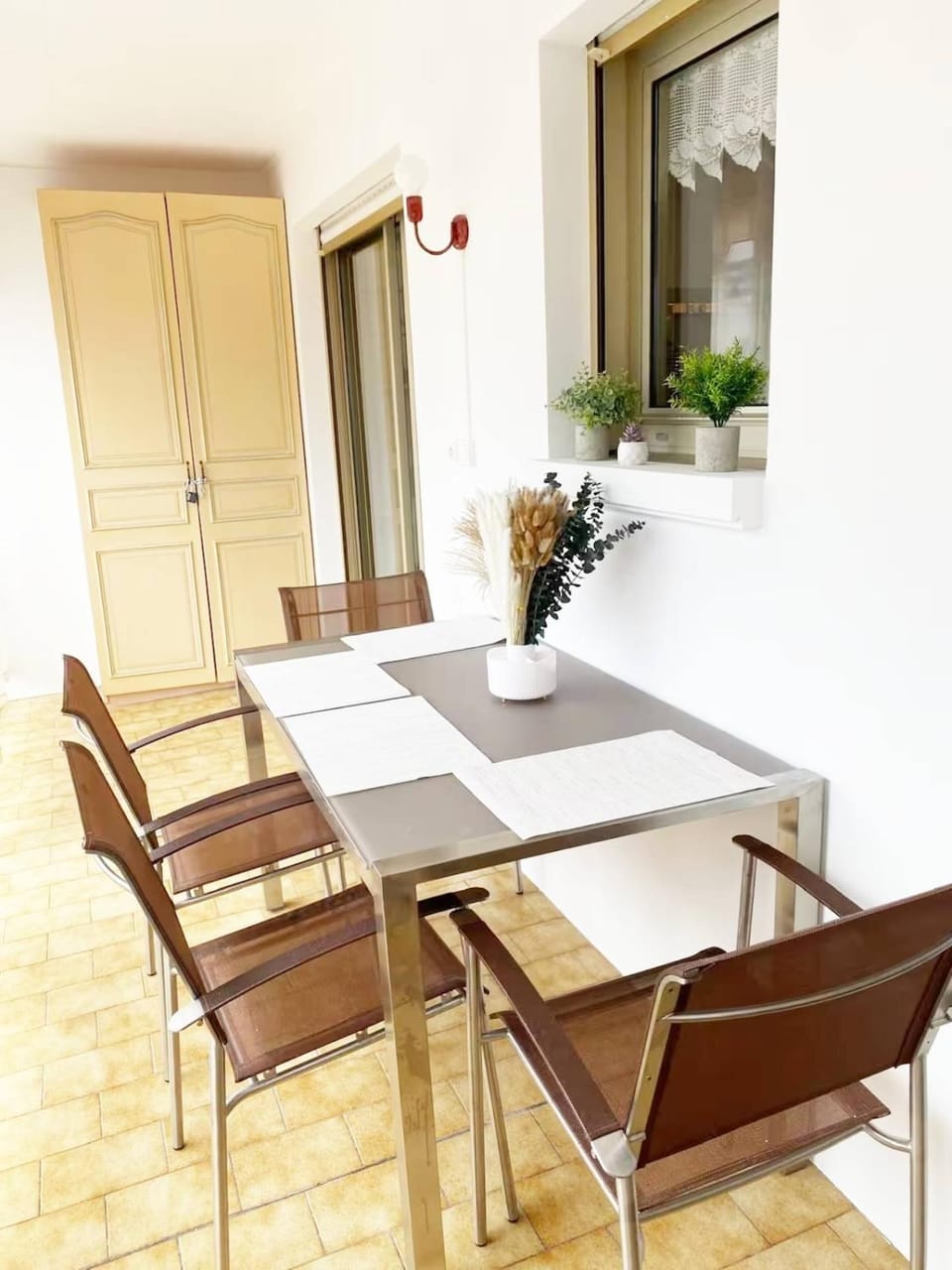 Cannes 2P avec Parking, rénové, proche gare-plage Apartment in Cannes
