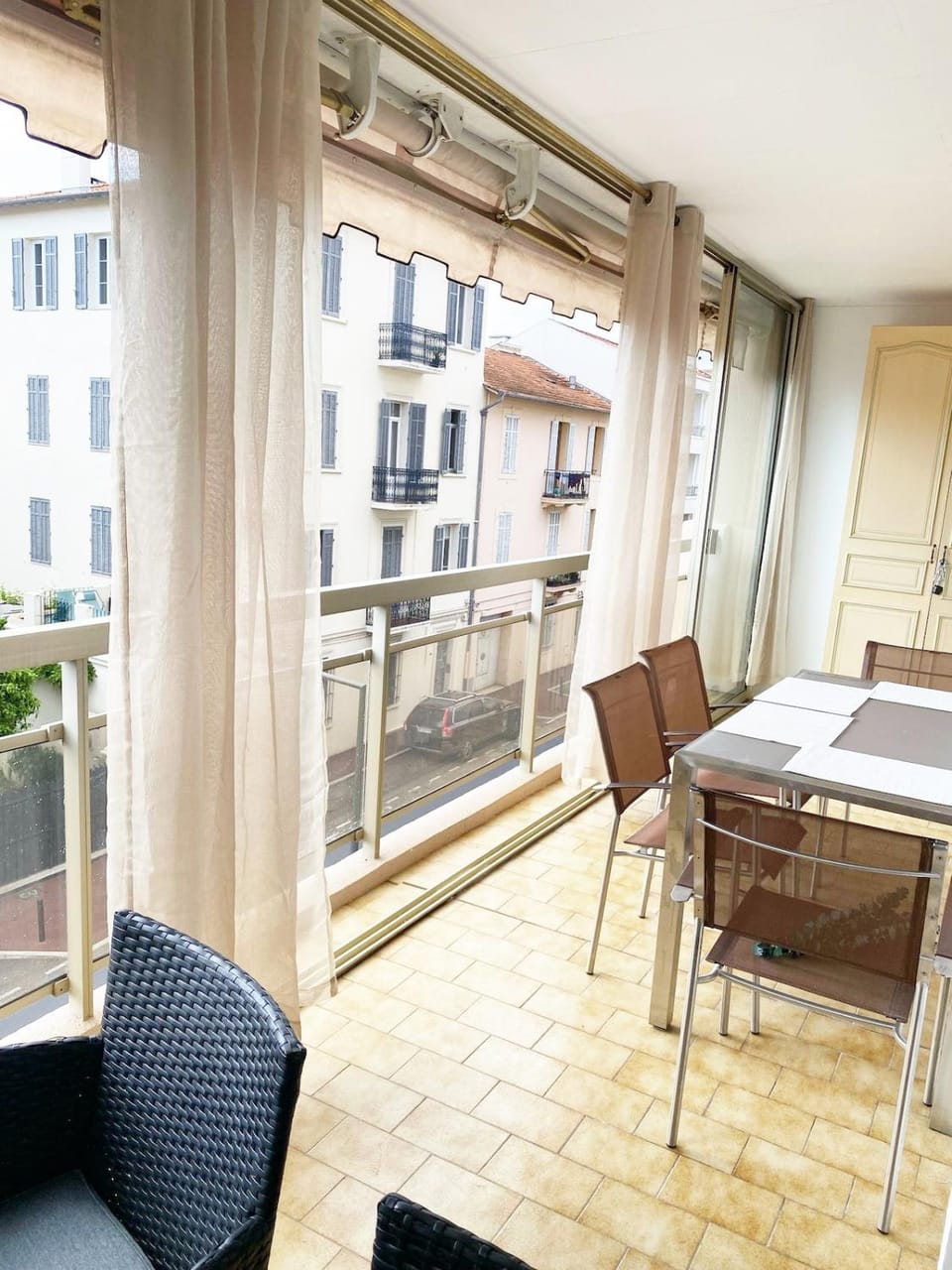 Cannes 2P avec Parking, rénové, proche gare-plage Apartment in Cannes