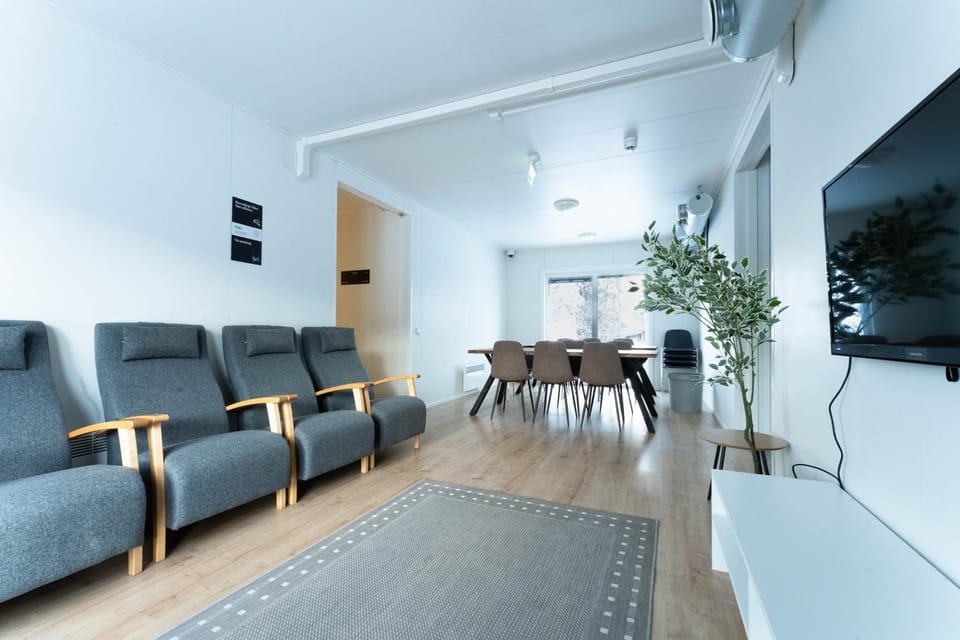 Communal lounge/ TV room, Dining area