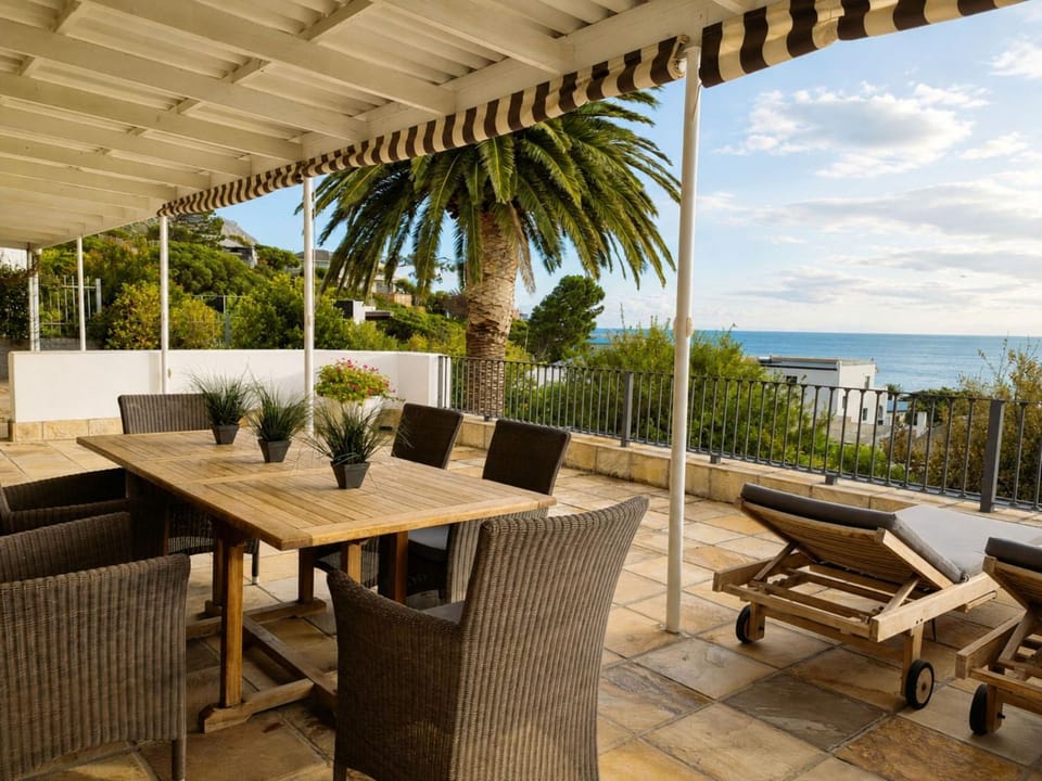 Property building, View (from property/room), View (from property/room), Dining area, Sea view, Sea view