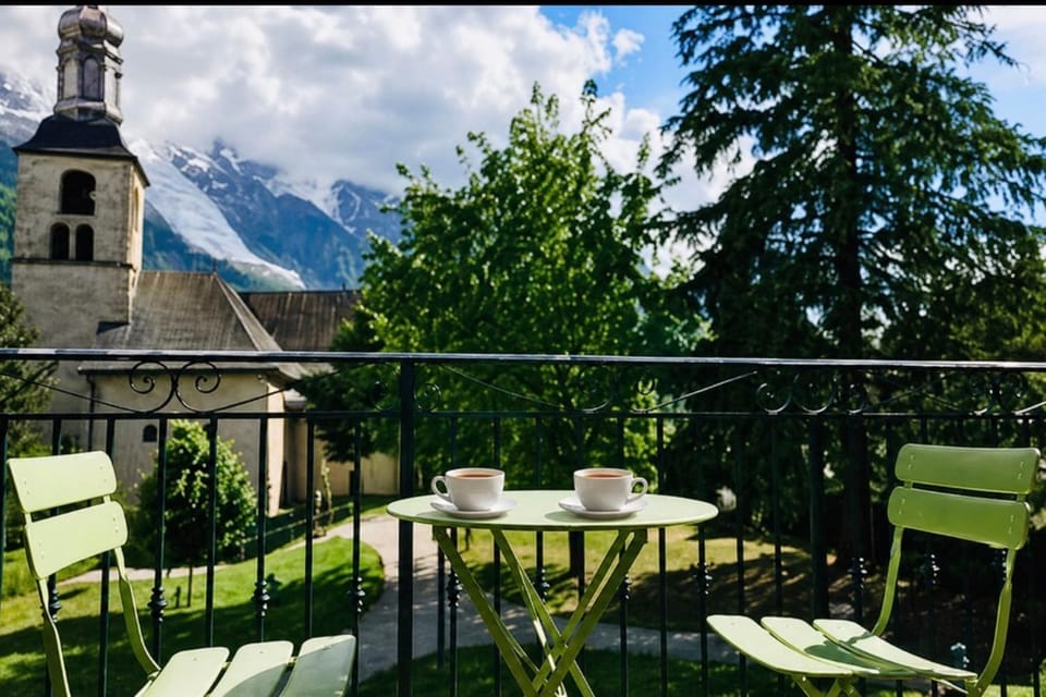Magical balcony on the Alps cozy alpine charm Apartment in Chamonix