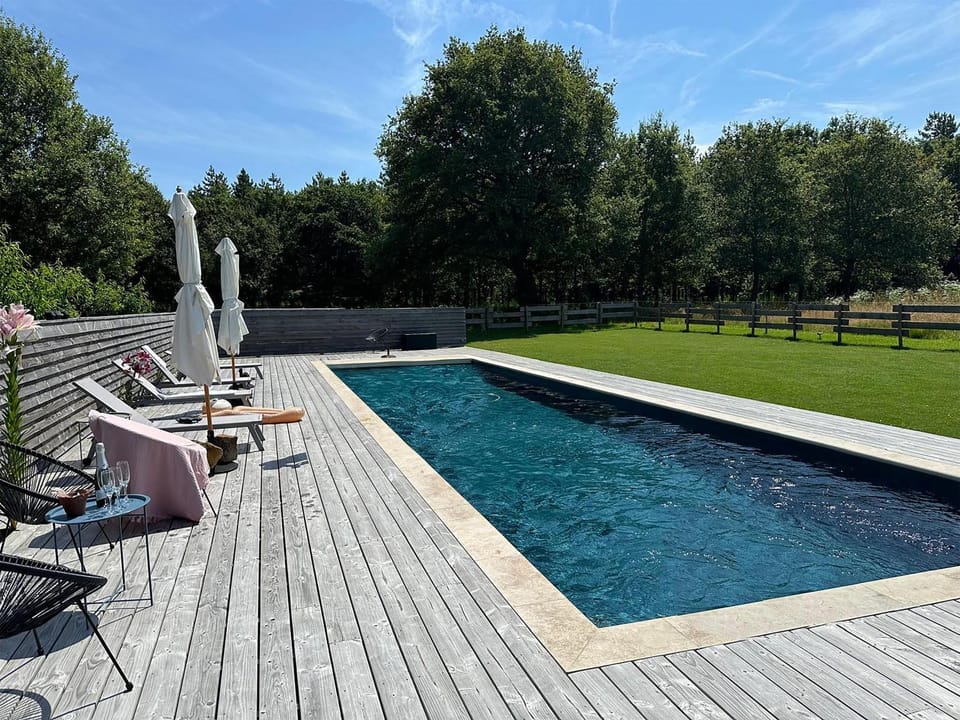 Garden, Swimming pool, sunbed