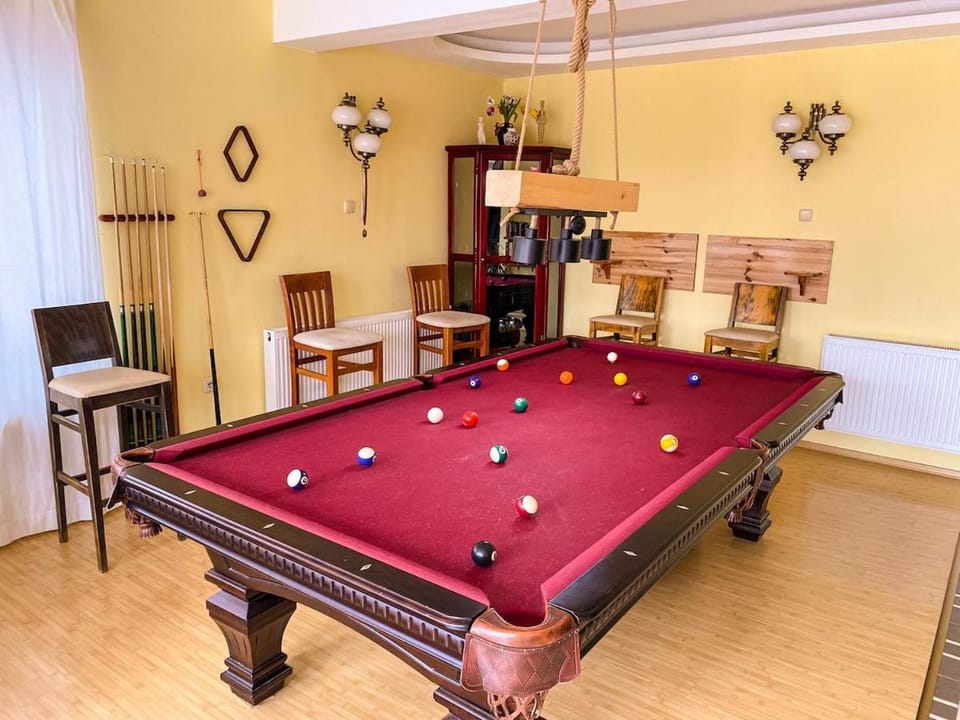 Villa Madera - Spacious House with Swimming Pool, Sauna and Pool Table Villa in North Macedonia