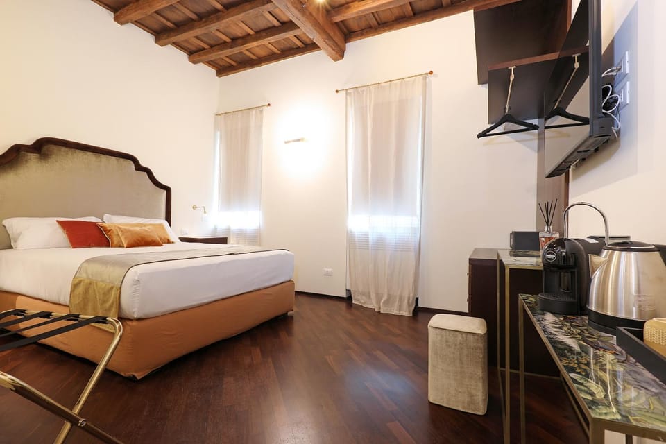 Bed, TV and multimedia, Coffee/tea facilities, Photo of the whole room