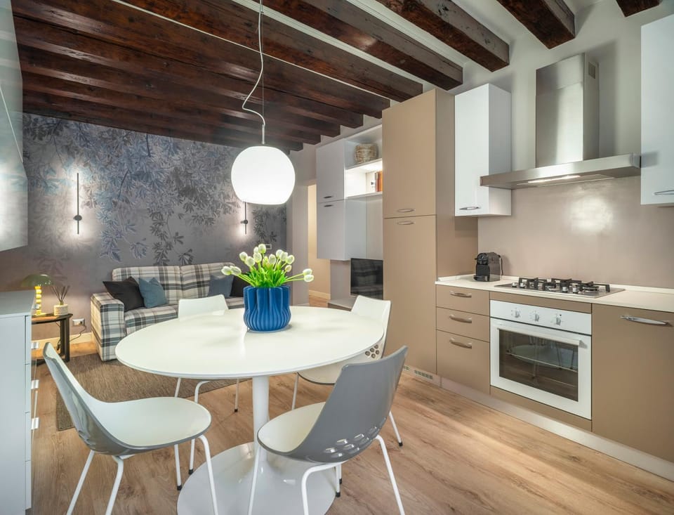 Kitchen or kitchenette, Living room, Dining area, stove
