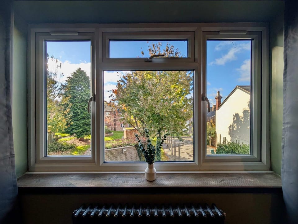 Charming Flat With Free Parking in Prime Location House in Royal Tunbridge Wells
