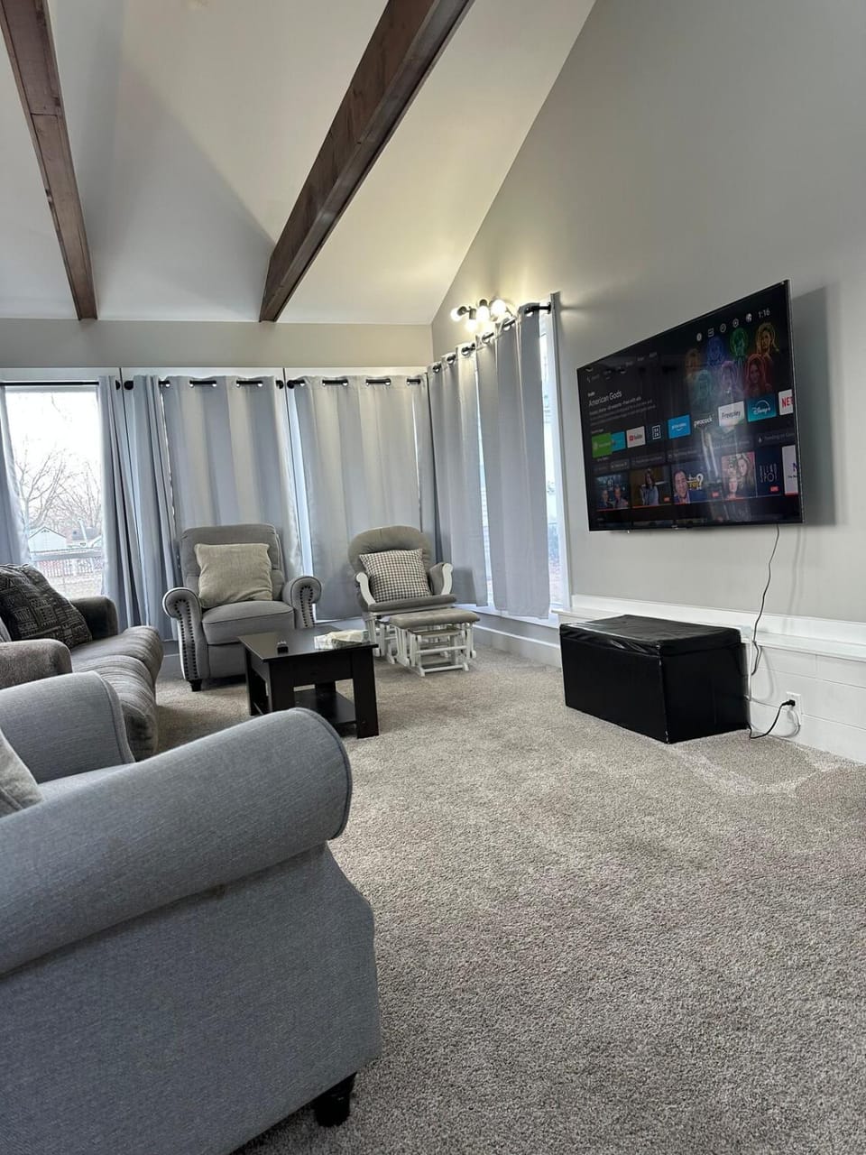 Communal lounge/ TV room, TV and multimedia, Living room