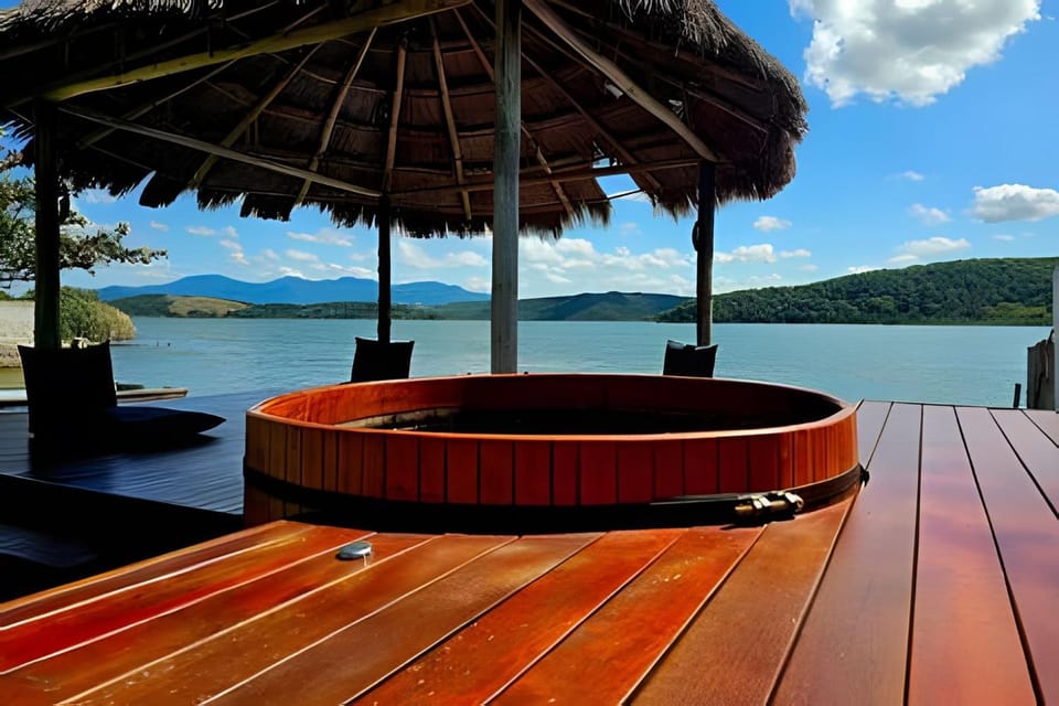 Conforto à beira da lagoa House in Saquarema
