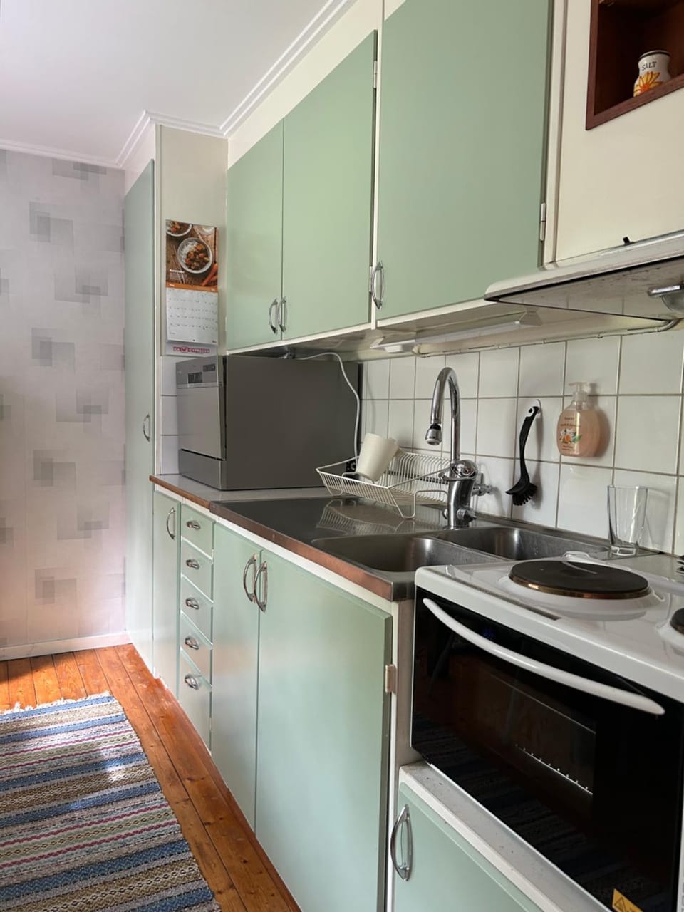 Kitchen or kitchenette, dishwasher, pet friendly, stove, toaster