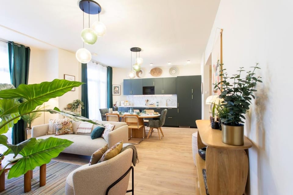 L10 Staywizus - Suite Clemenceau Central, next train station Apartment in Nice