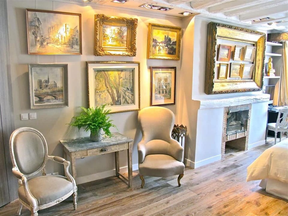 Seating area