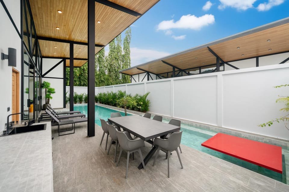 Balcony/Terrace, Pool view, Swimming pool