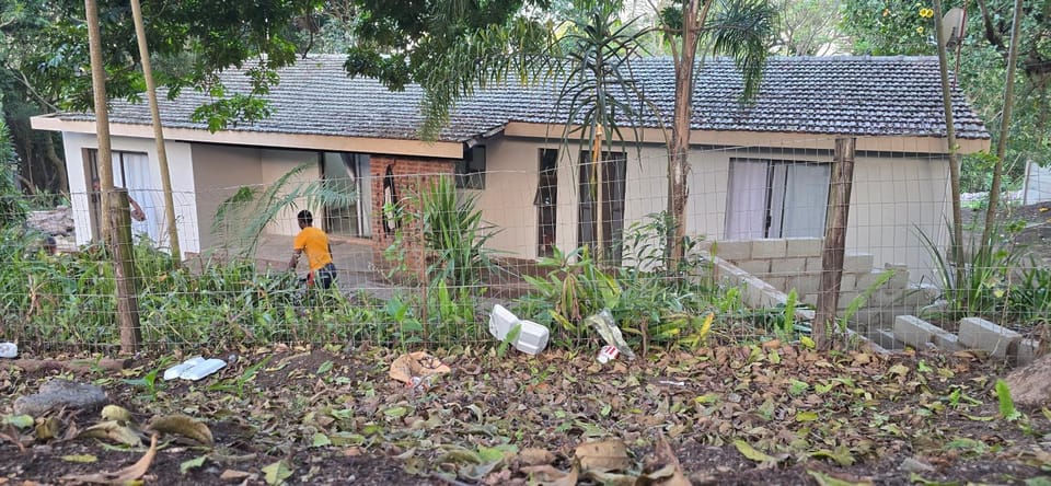 Property building, Spring, Day, Garden, Garden view