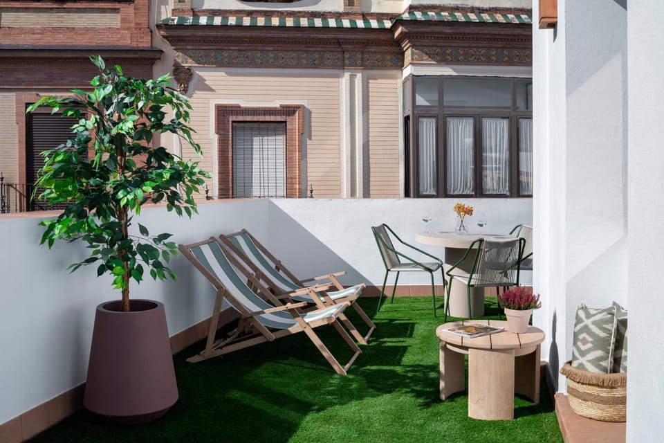 Balcony/Terrace, Garden view