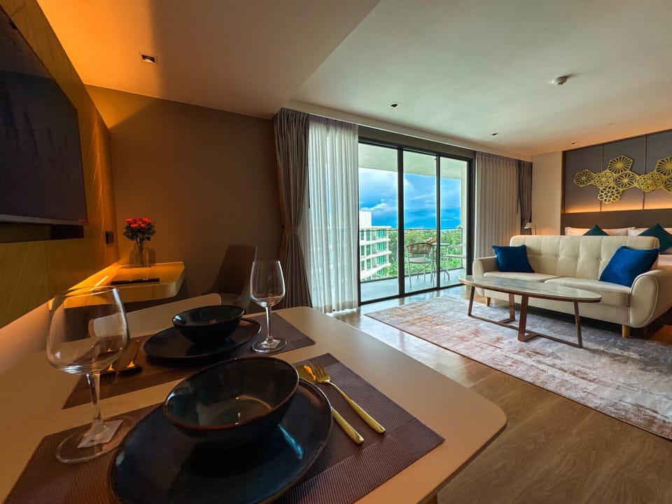 Large Lux Studio in La Vita 5-star Rawai Apartment in Rawai
