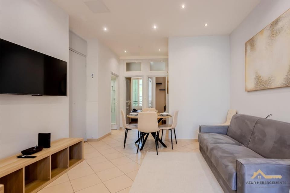 Nice Pauliani 1, 2 chambres Internet haut débit et climatisation Apartment in Nice